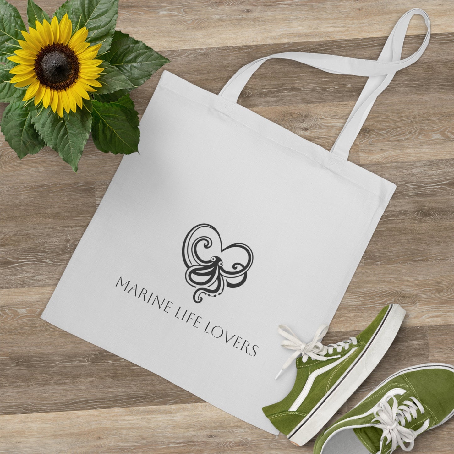 Marine Life Lovers Tote Bag | Turtle and Ocean Design, Eco-Friendly Shopping Bag, Beach Tote, Gift for Ocean Enthusiasts, Sustainable Style